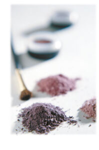 Shake Up Your Makeup Image